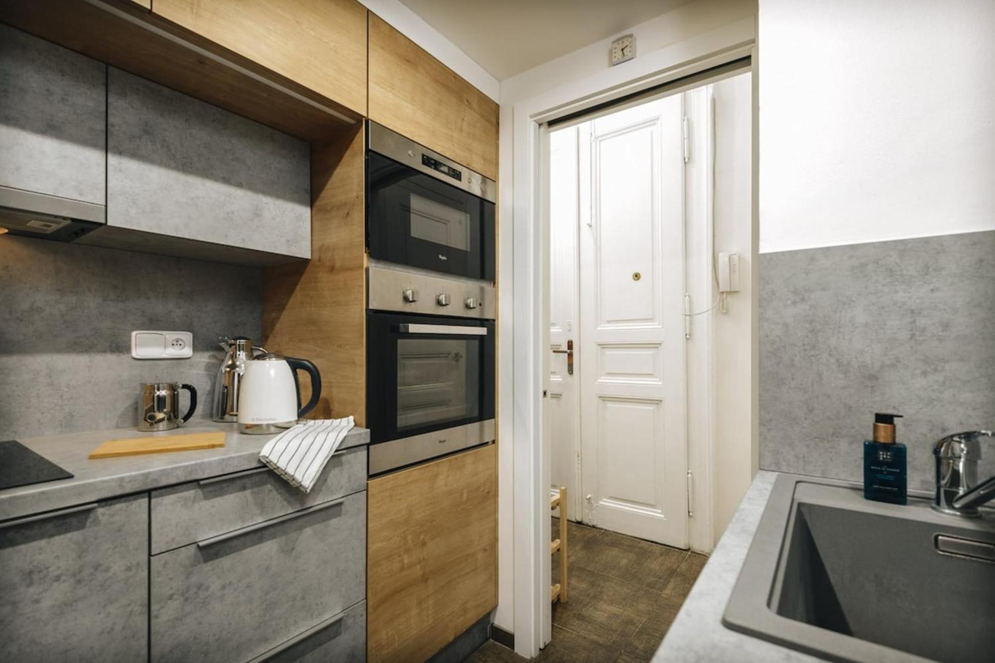 Cozy & Comfortable Apt Walking Anywhere You Want Sen Prague Exterior photo