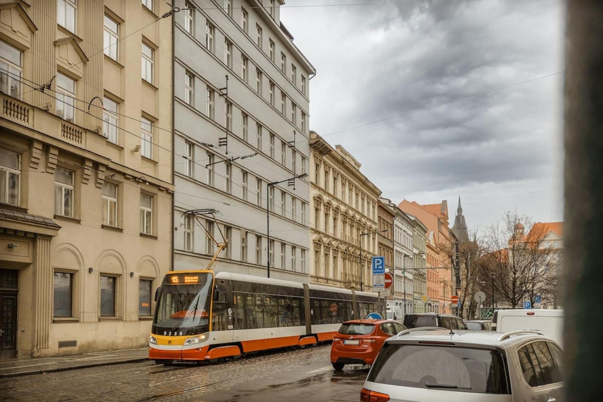 Cozy & Comfortable Apt Walking Anywhere You Want Sen Prague Exterior photo